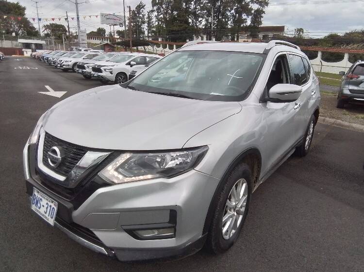 Nissan  X-trail